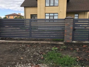 Забор жалюзи 72 метра фото в Малаховке