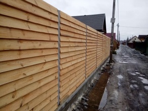 Деревянный забор елочка 150 метров фото в Малаховке
