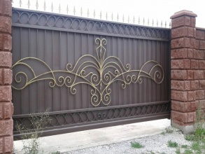 Ворота откатные кованые - пример 13 фото цена под ключ